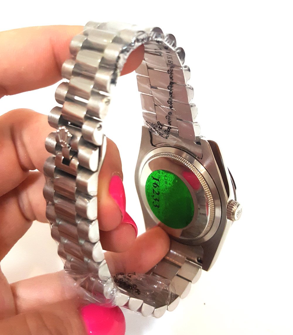 Fake Rolex Day Date Hologram.jpg