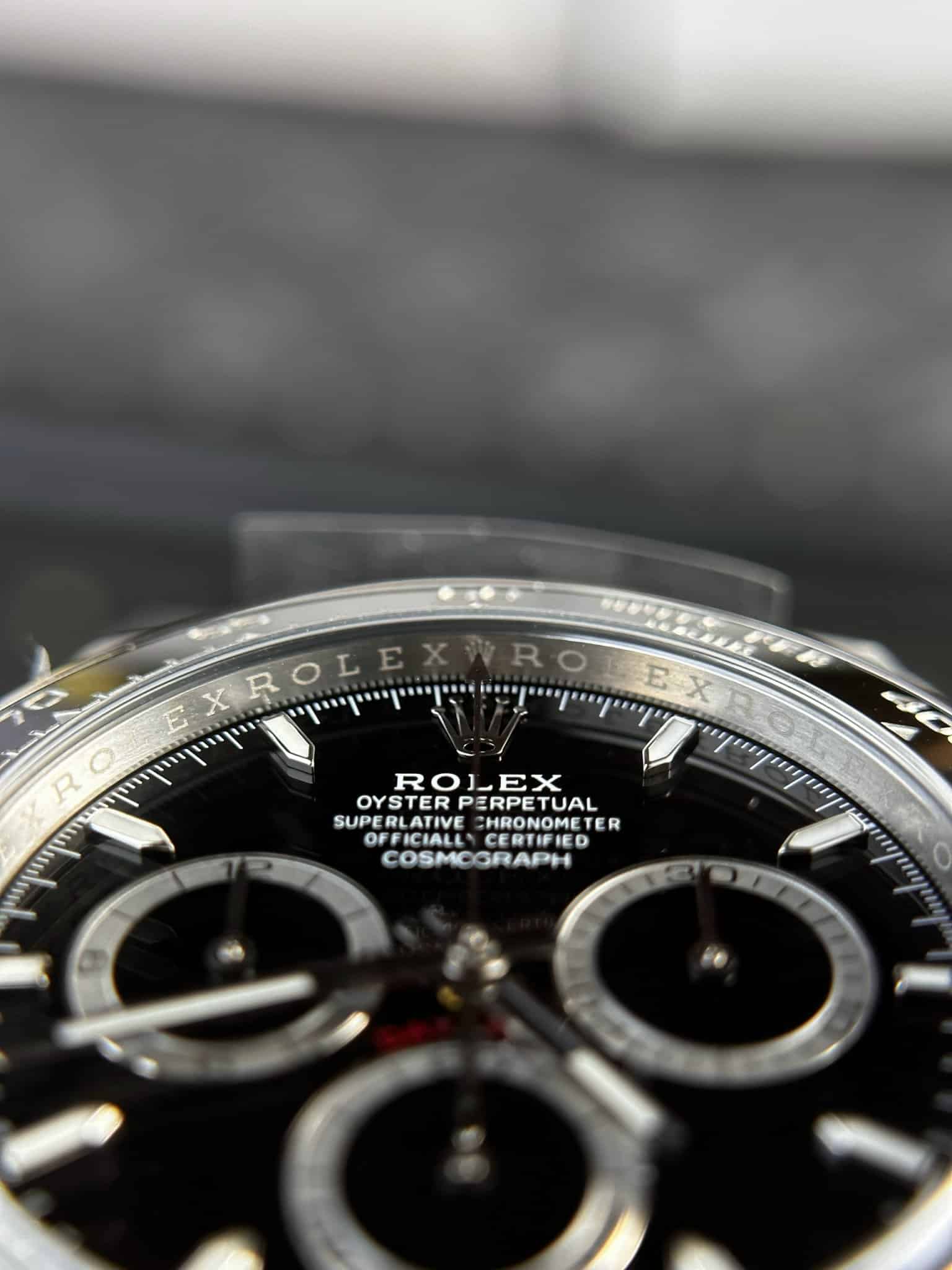 Rolex Daytona 126500LN 0002 Godzilla 4.jpg