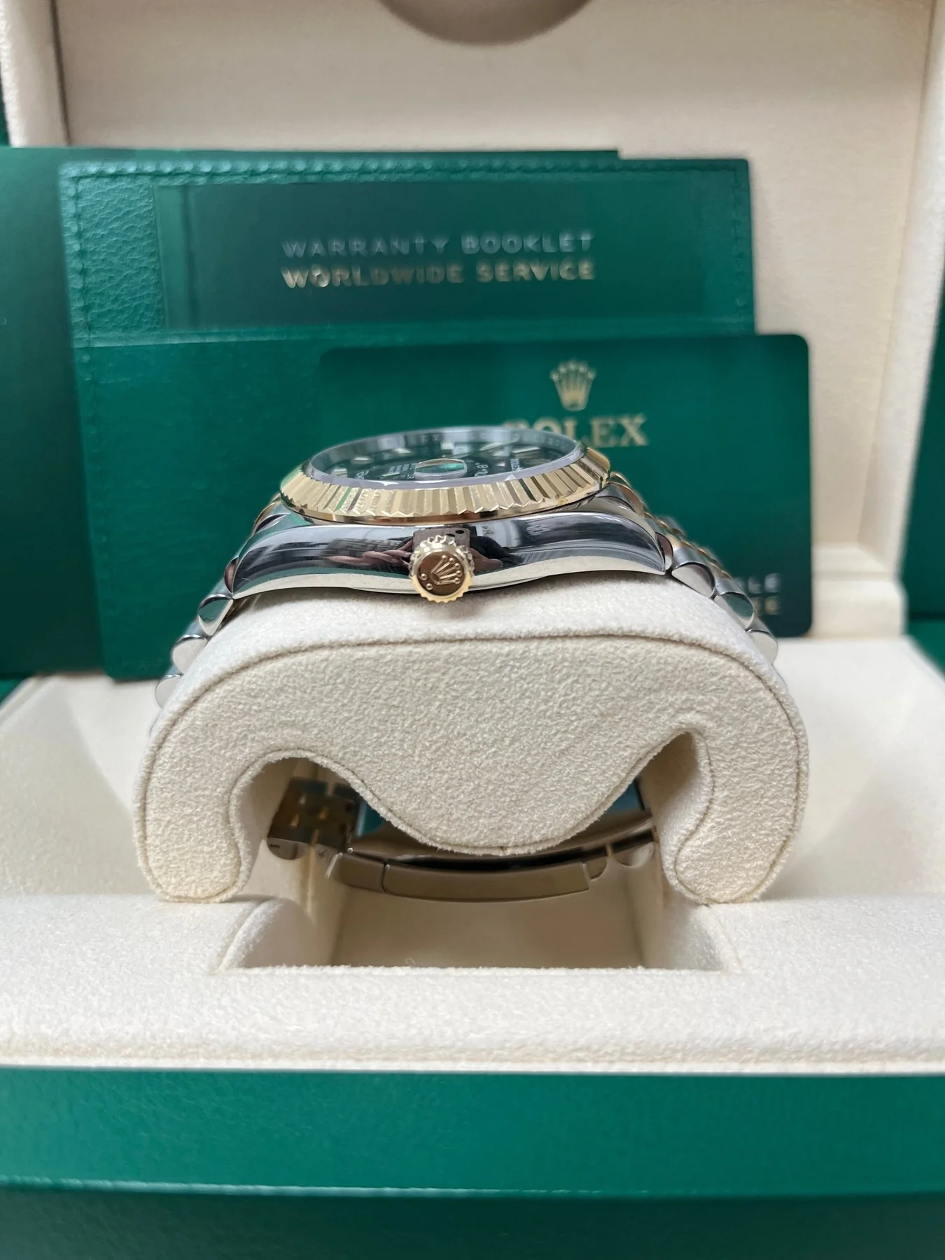 rolex yellow rolesor sky dweller watch black index dial jubilee bracelet ref 336933 871879 1350x1800.webp